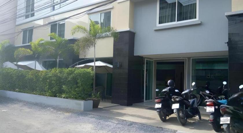 Hotel By Dee @Jomtien Pattaya Zewnętrze zdjęcie